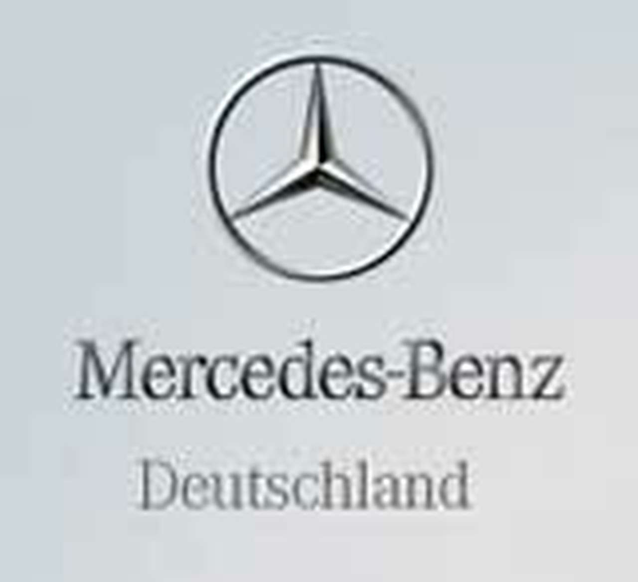 1000 Mercedes-Benz продали через интернет