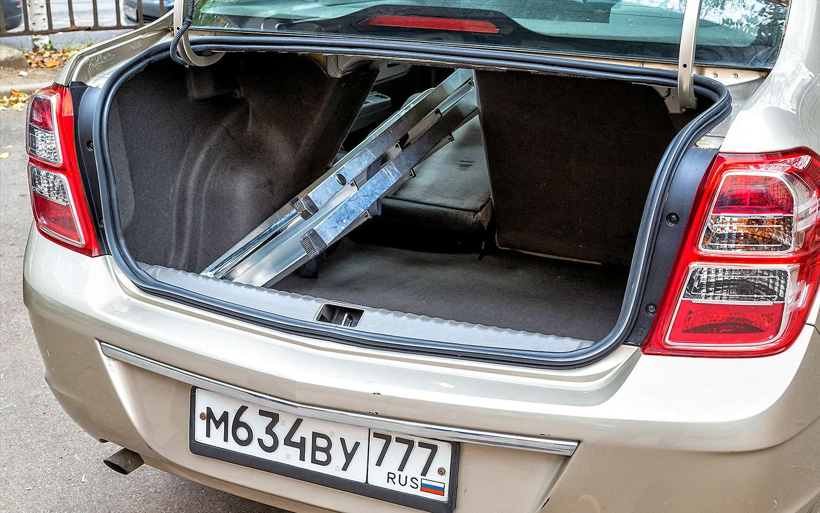 Chevrolet lacetti, 2008 багажник. Chevrolet cruze универсал 2013 багажник. шевроле авео габариты багажника. Chevrolet cruze 2012 багажник. Chevrolet lacetti хэтчбек 1.