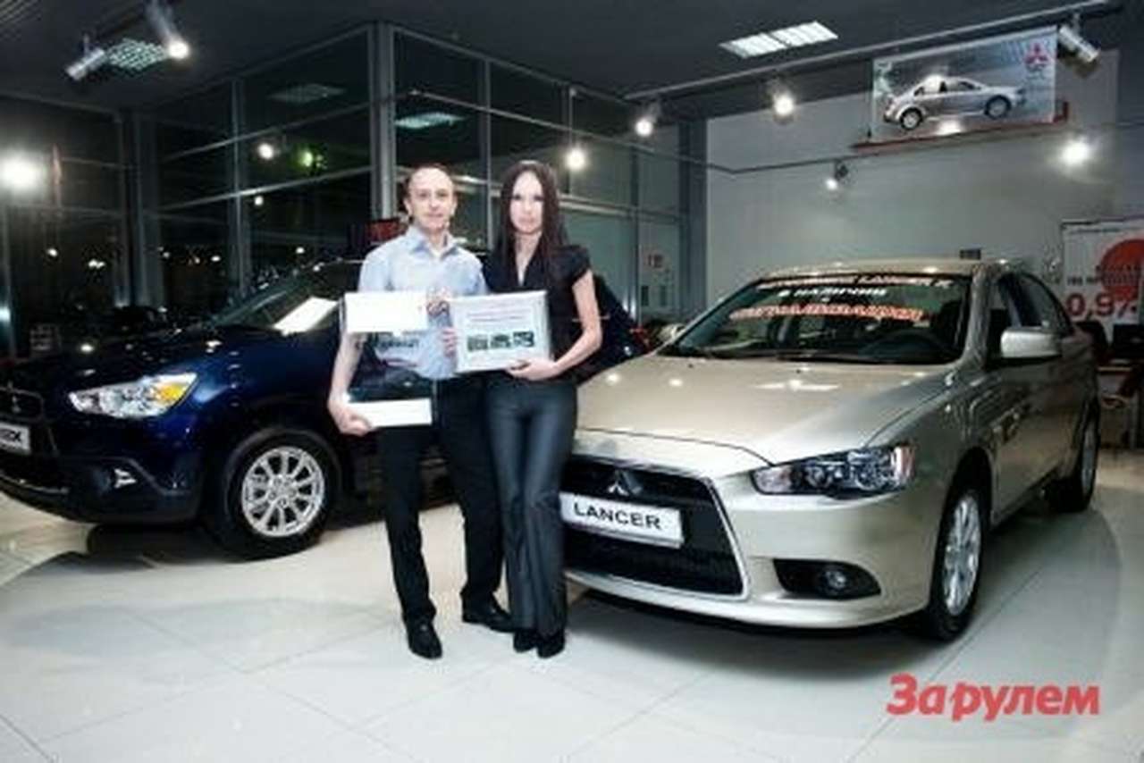 Mitsubishi Motors вручила победительнице конкурса путевку в Японию