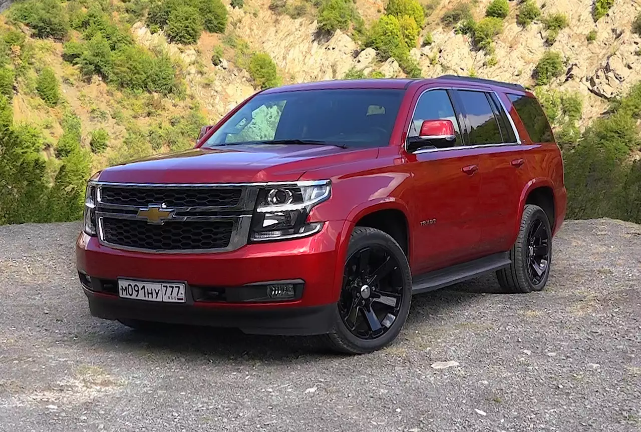 Видеообзор нового Chevrolet Tahoe: съезжать ли с асфальта?