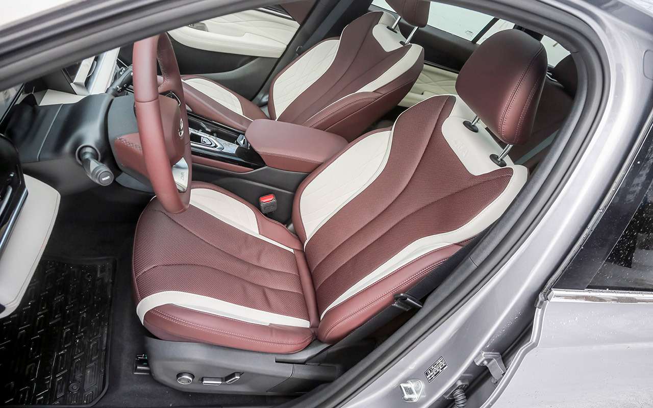 Интерьер Geely Monjaro