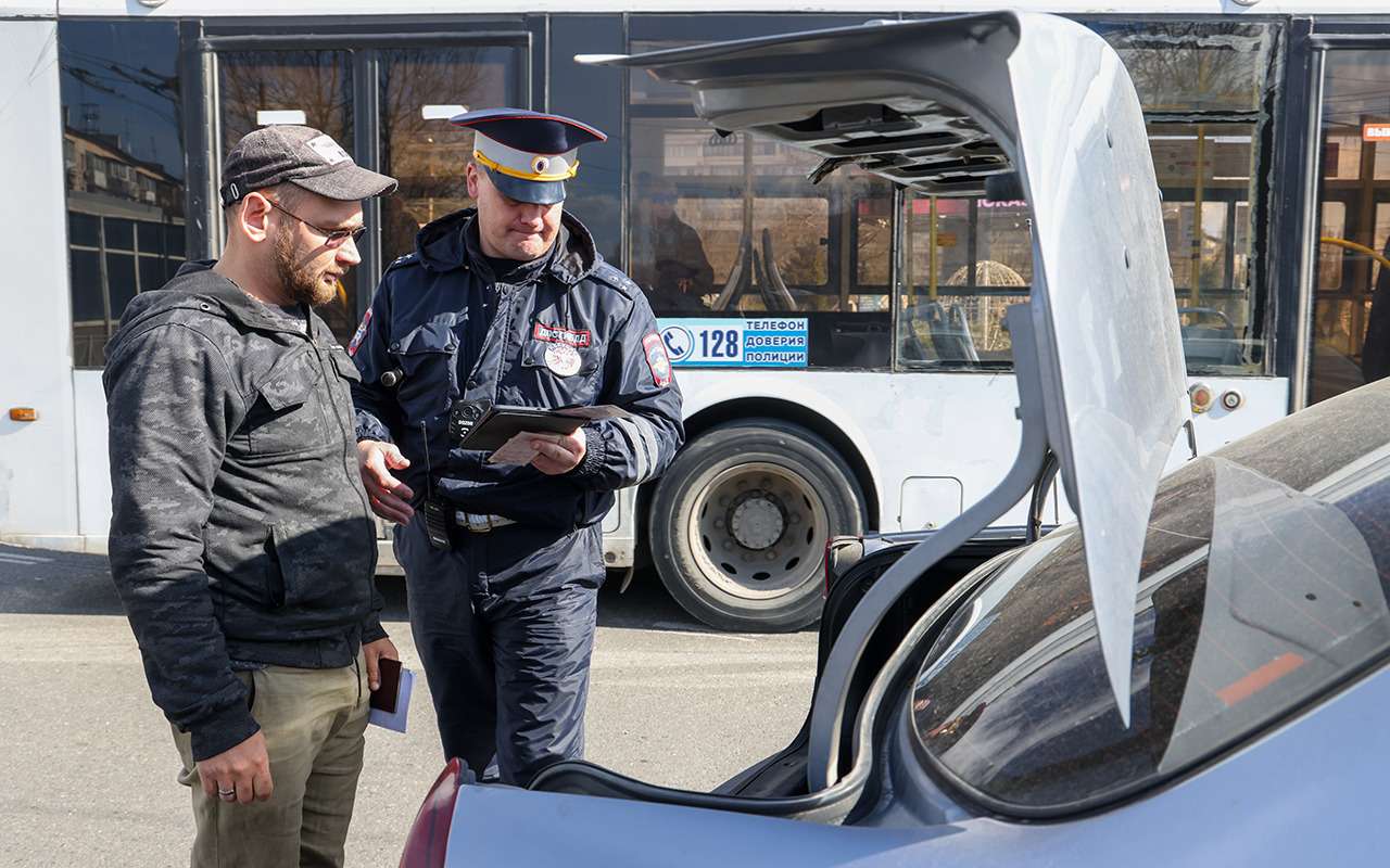 За канистру бензина в багажнике можно лишиться прав