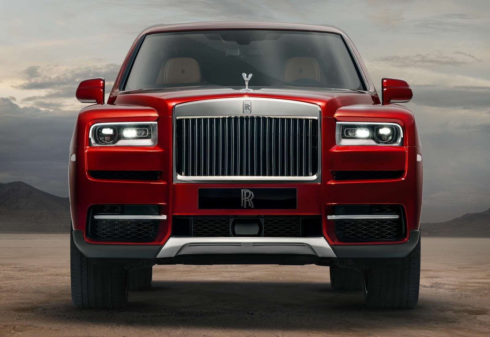 Rolls royce cullinan фото