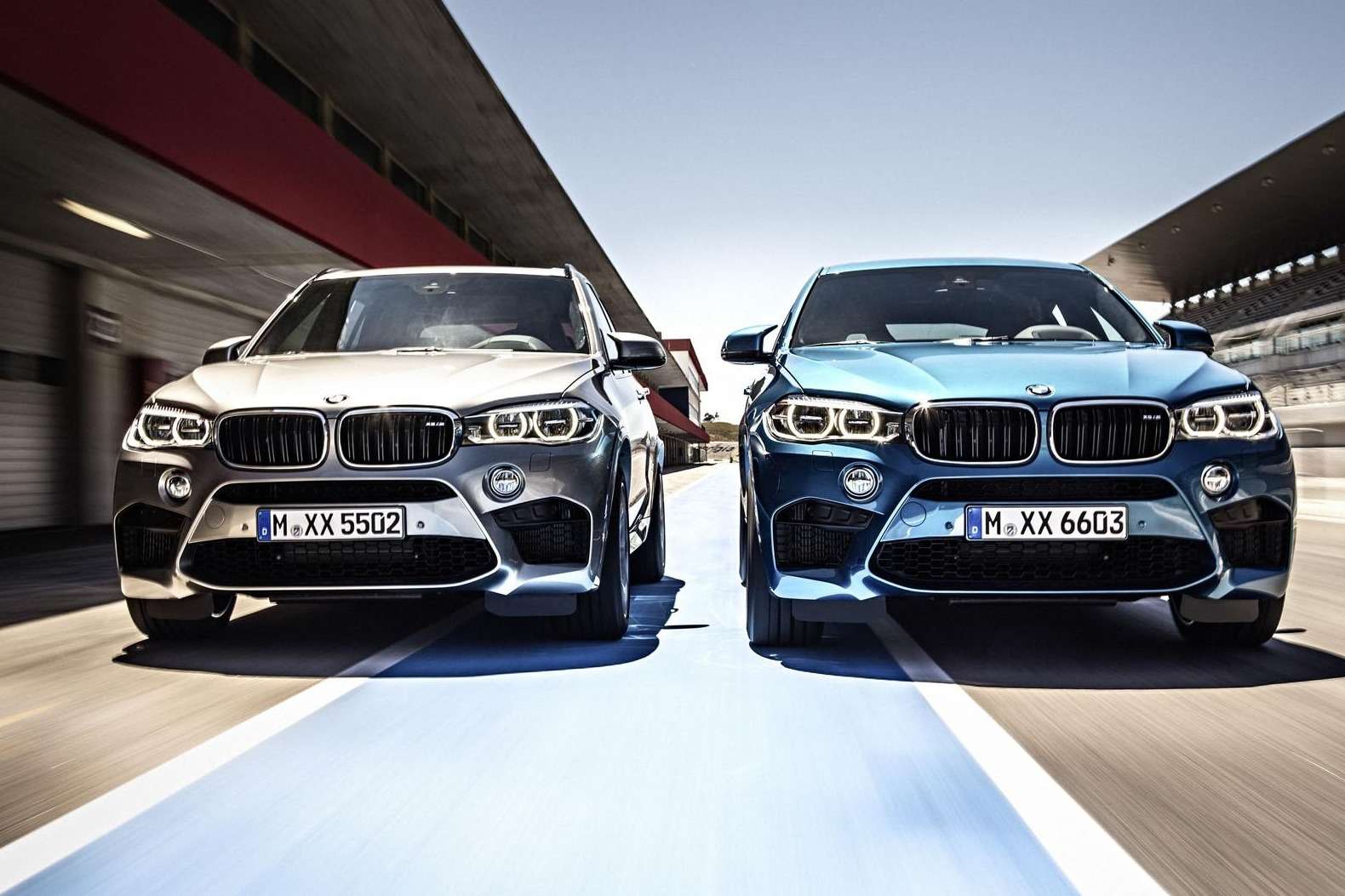 Компания BMW представила спорткроссоверы X5 M и X6 M второго поколения. 