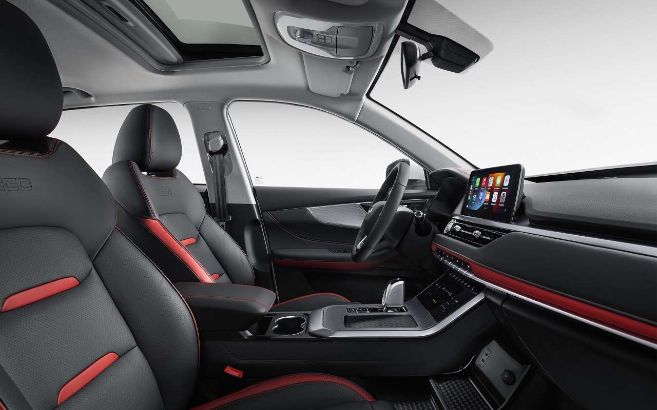 У этого китайского бренда нет в РФ своего завода, но он побил рекорд по прибыли