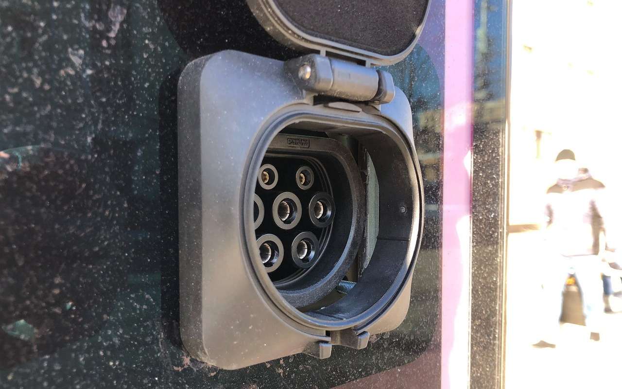 В России установят несколько тысяч зарядных станций для электромобилей