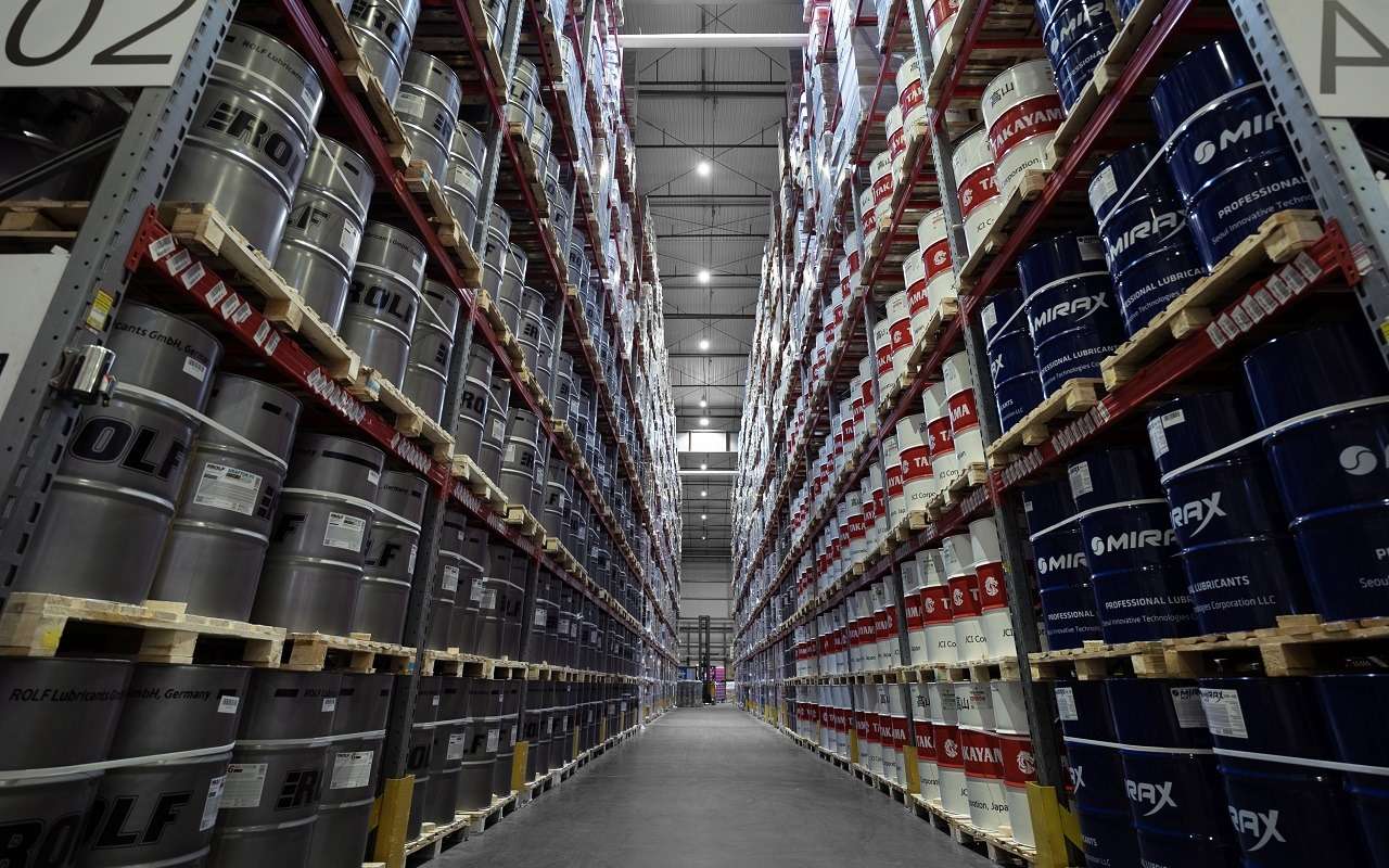 Санкции не помешали выпуску в России высококачественных автомасел