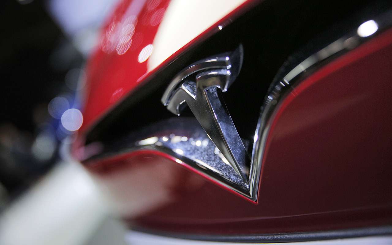 В США заинтересовались двумя смертельными ДТП c Tesla. На самом деле их больше!