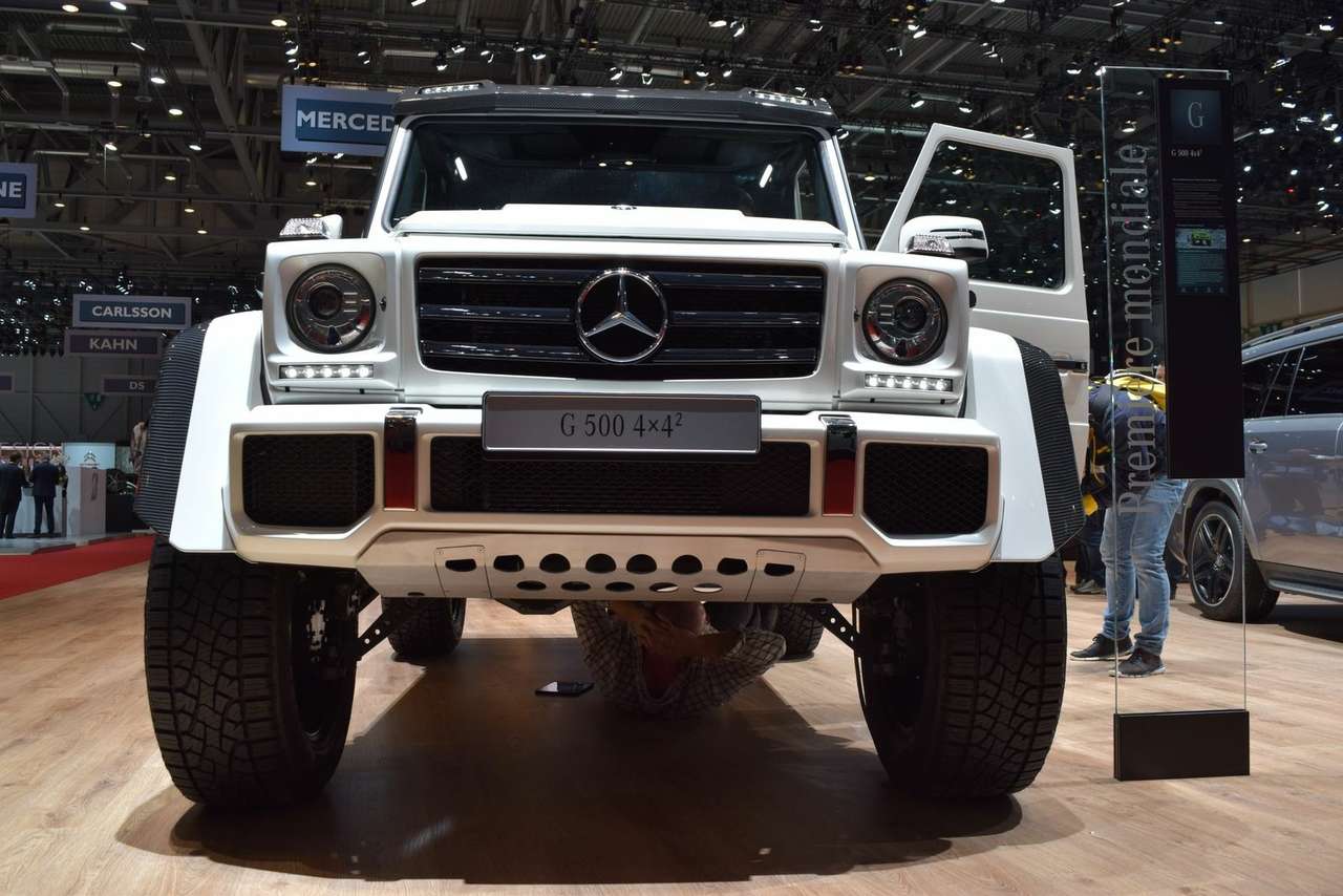 Mercedes-Benz G500 4x4