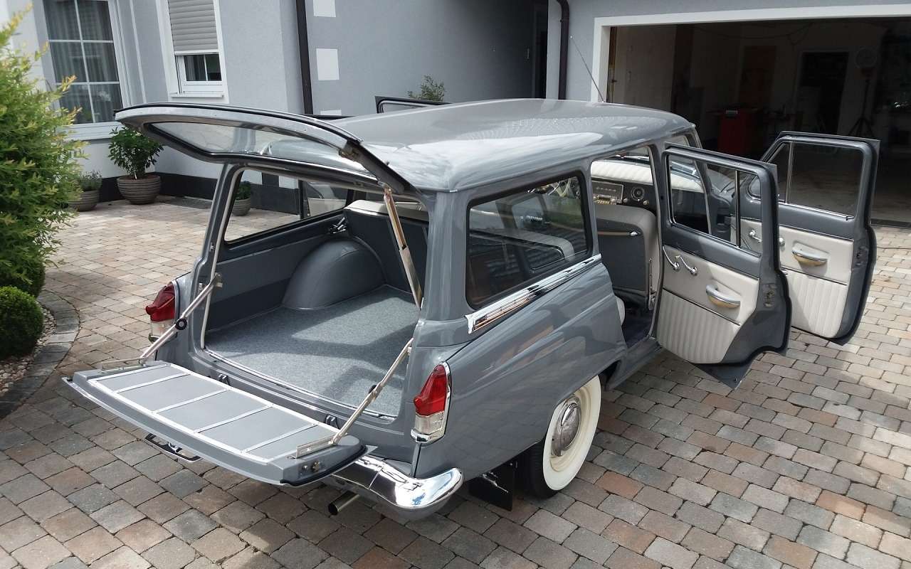 Вторая жизнь: редкий ГАЗ-22 1967 года — как новый (видео)