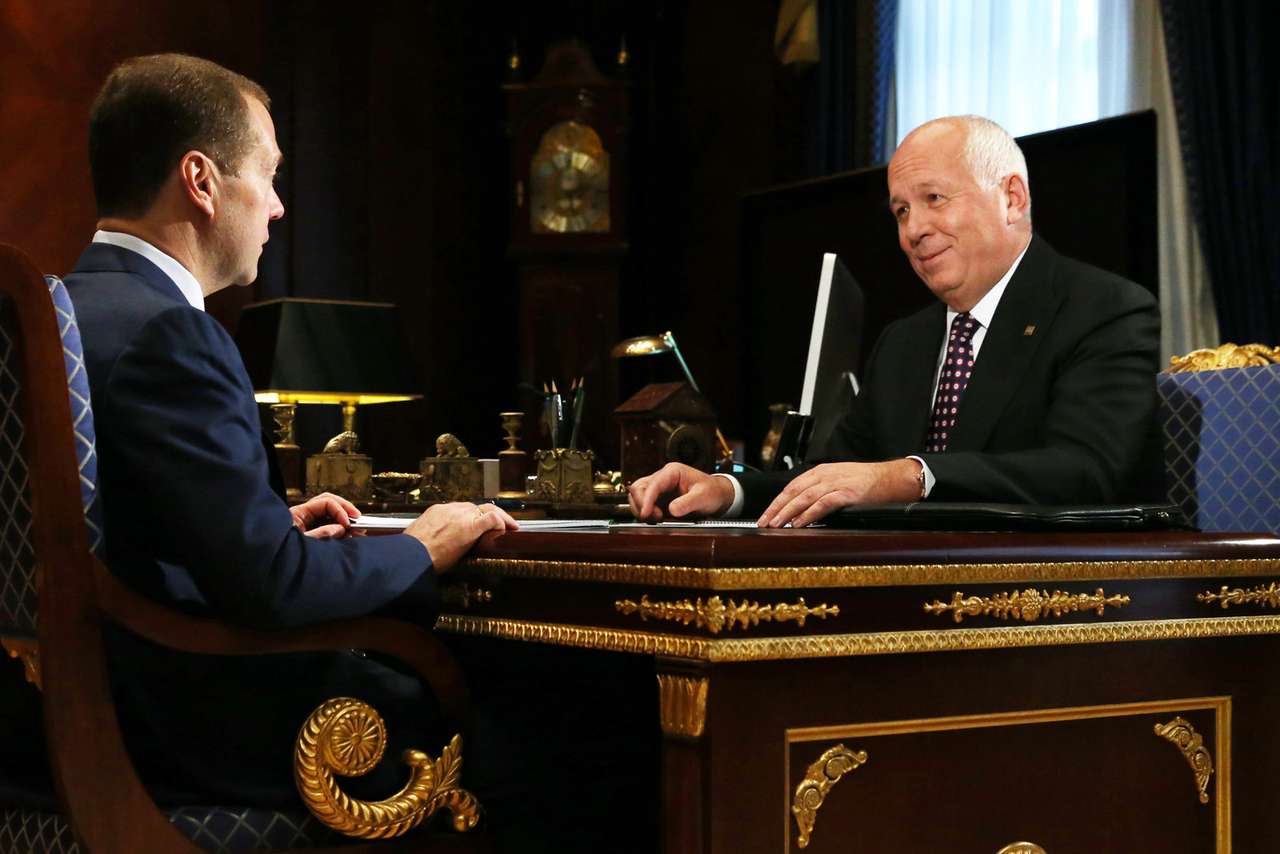 Медведев: В разработке беспилотных автомобилей важен результат