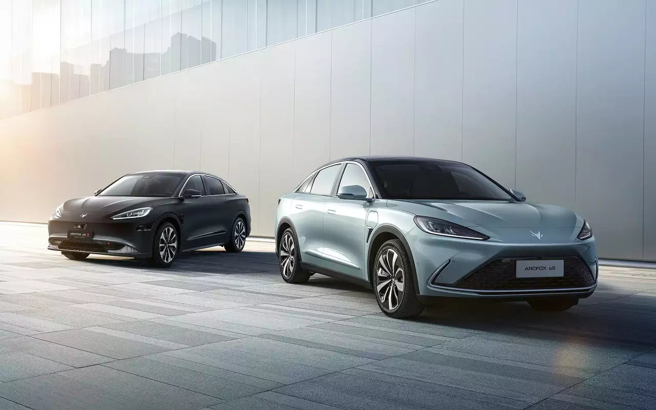 Автомобили ArcFox