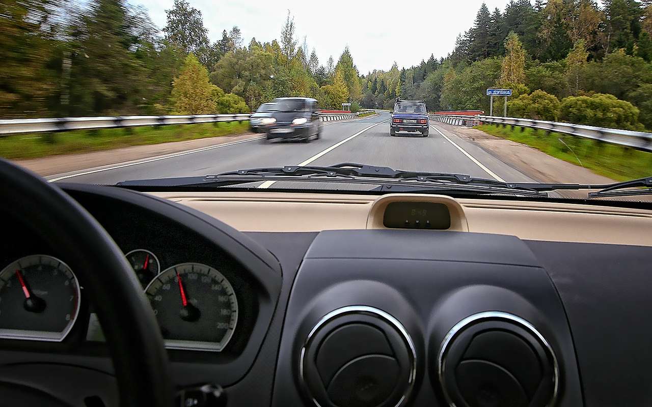 Кажется, что до Жигулей еще далеко? На самом деле для скорости 80 км/ч дистанция маловата.