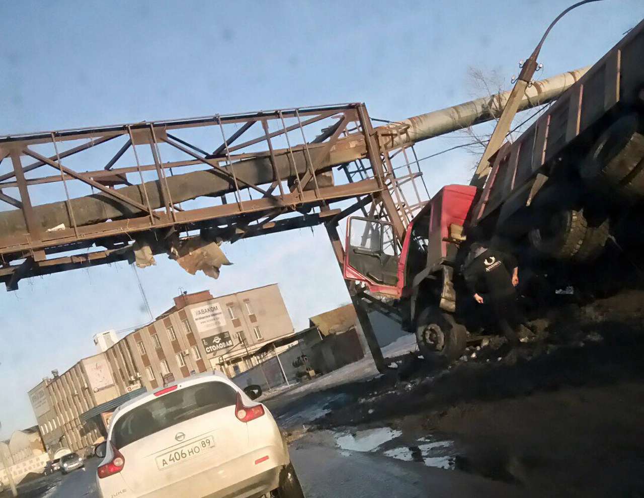 Родился в рубашке: в ДТП с грузовиком целым осталось только кресло