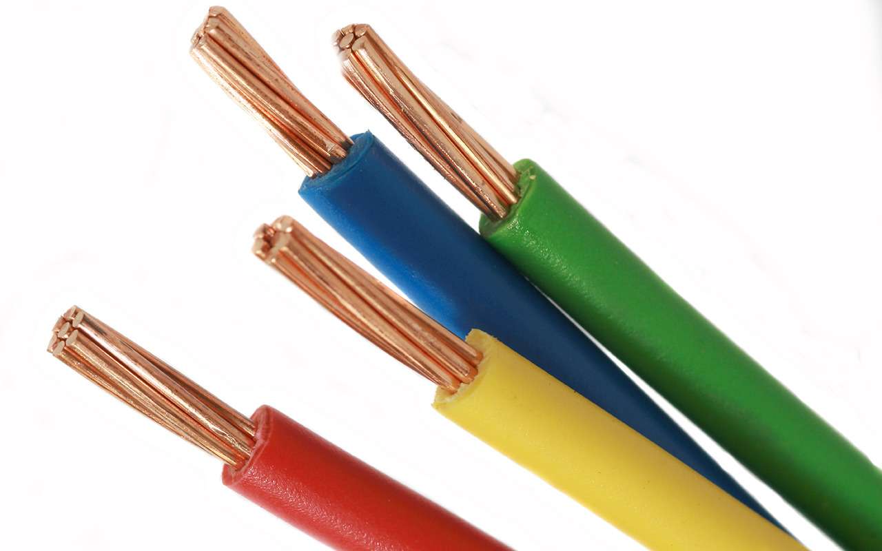 В Евросоюзе острый дефицит электропроводки для машин