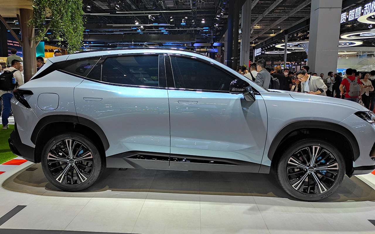 Недорогой компакт-кросс Jetour X-2: запомните эту марку, она идет в РФ!