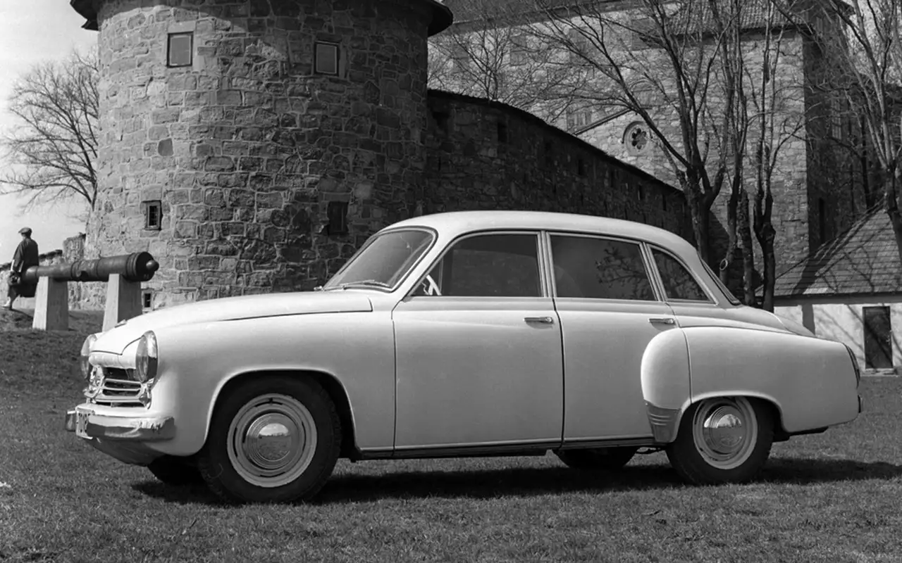 Wartburg 311 выпуска 1956 года выглядел вполне современно, но имел двухтактный трехцилиндровый мотор.