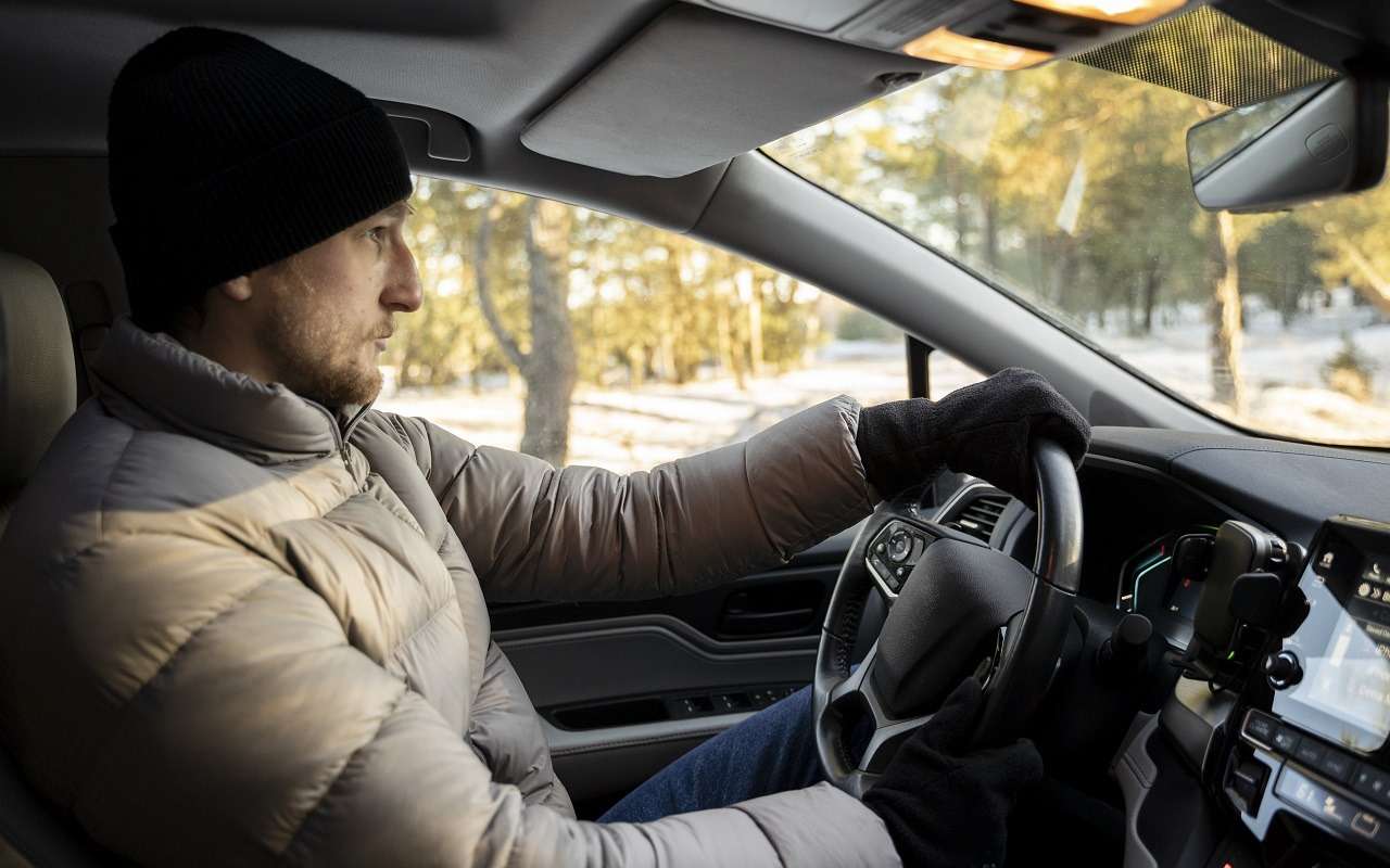 Холодный расчет: привычки, которые губят автомобиль зимой