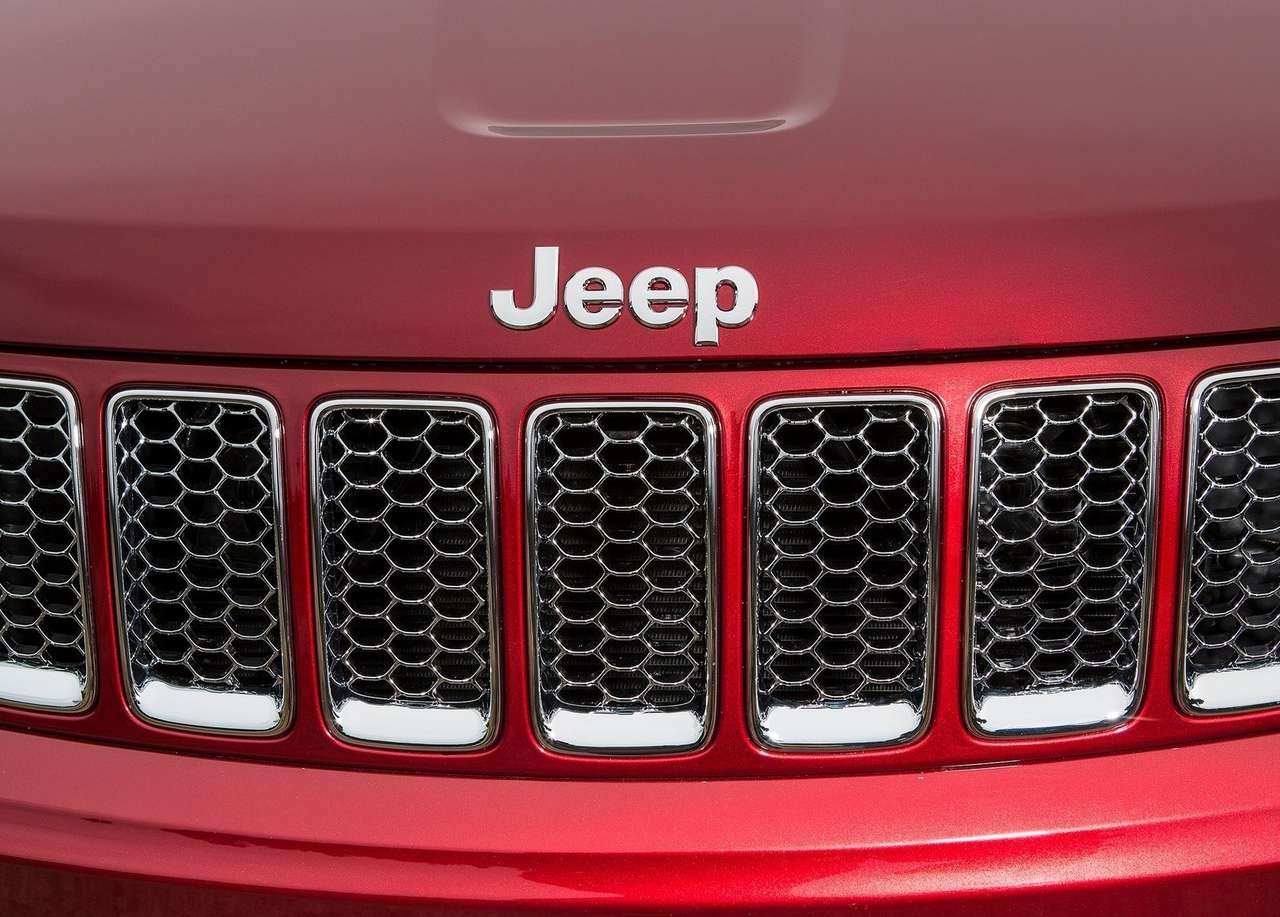 Внесли ясность: в Jeep объяснили природу нового Wagoneer