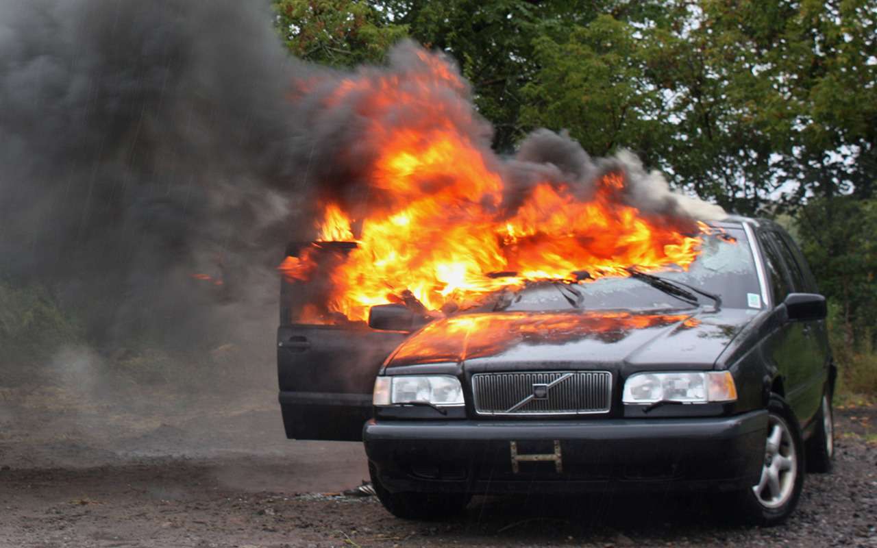 Берегитесь: 5 причин, из-за которых машина может загореться
