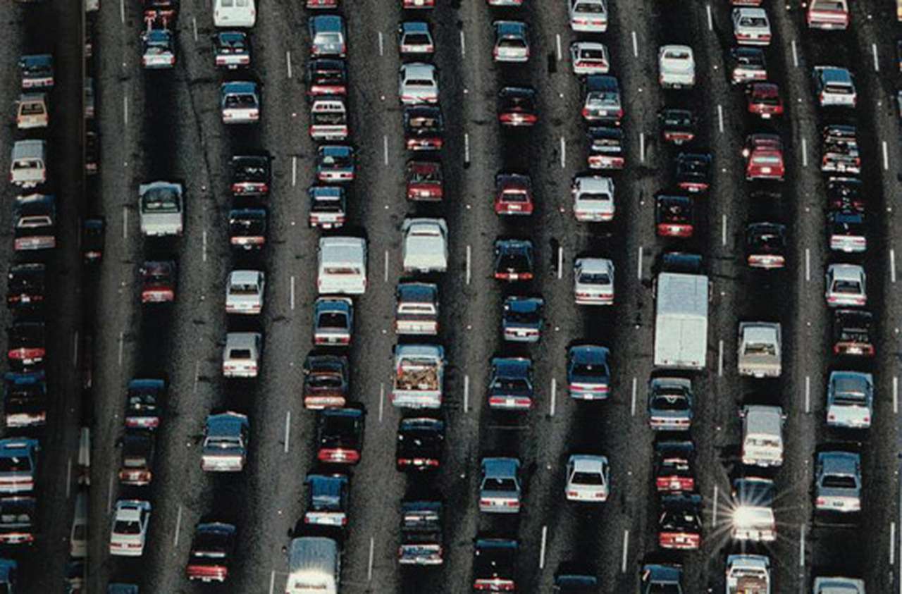 Социологи выяснили, кто из европейцев чаще стоит в пробках 