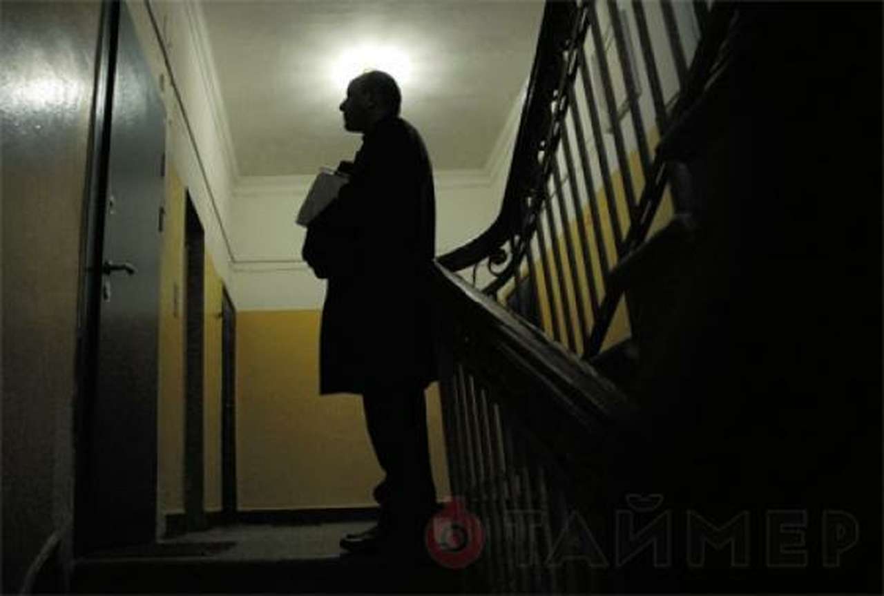 Банки все активнее «сливают» коллекторам должников по автокредитам