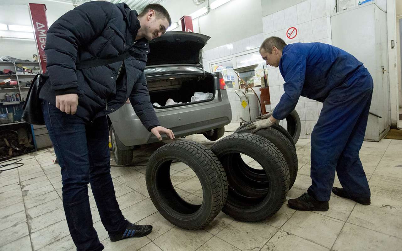 Россиянам напомнили, когда нужно заменить летнюю резину на зимнюю