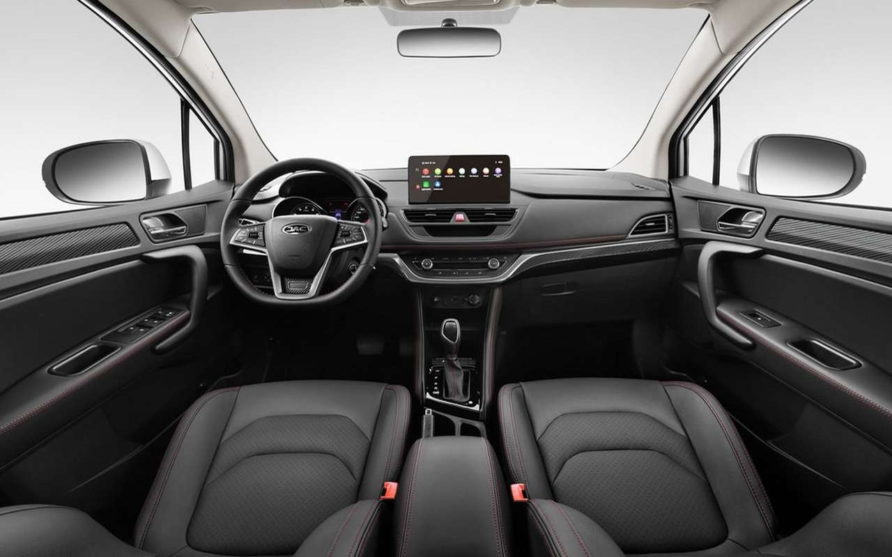 Китайский автопроизводитель привез в РФ недорогого конкурента Креты