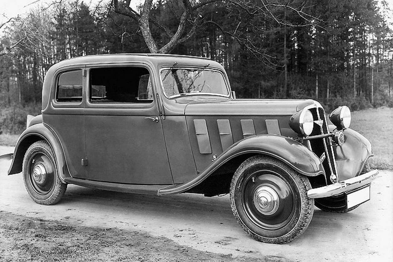 Hanomag Rekord 1.9 с дизелем мощностью 35 л.с. Таких в 1937–1940-х годах сделали чуть более тысячи.