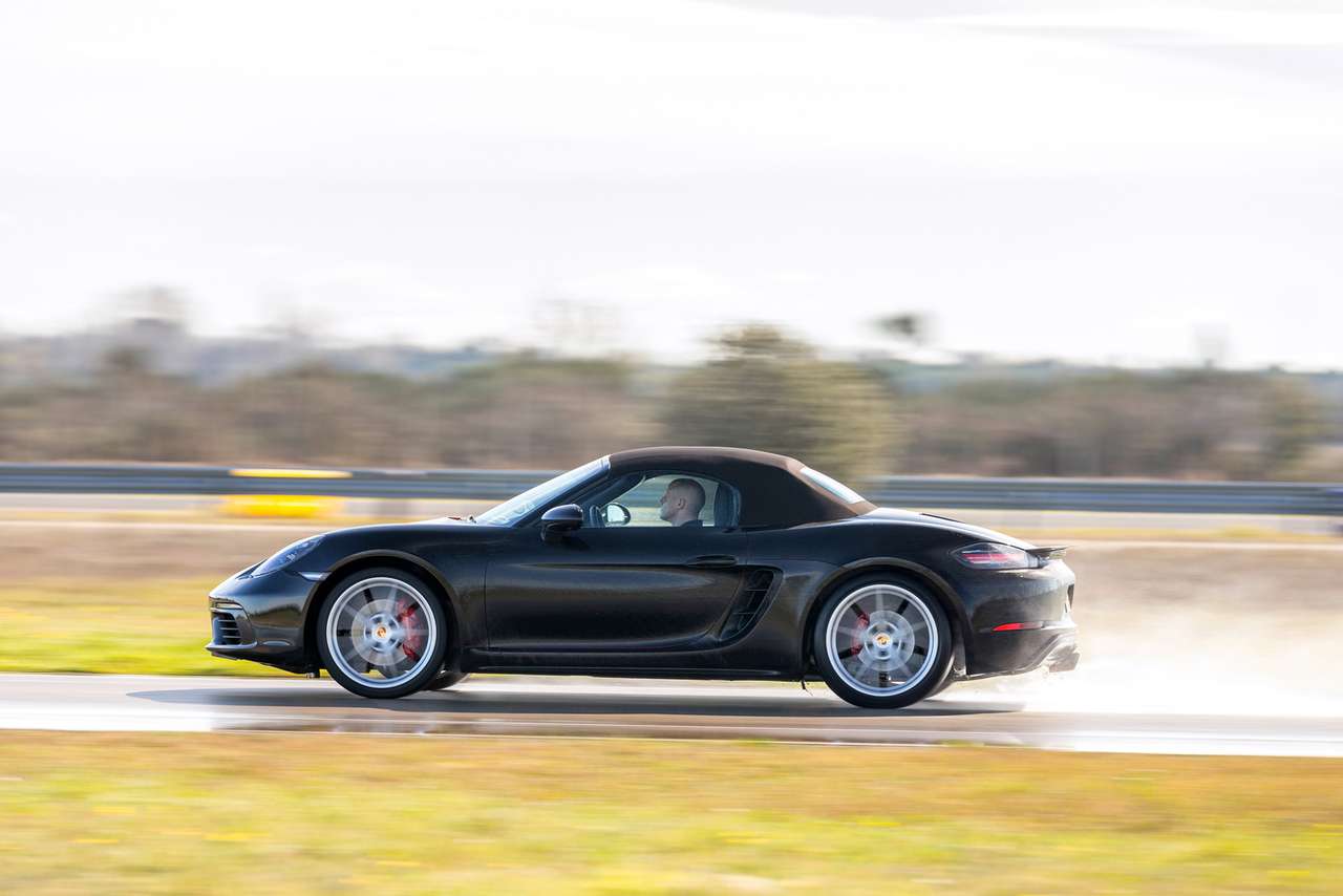 Изучаем новый Porsche 718 Boxster: сердце нараспашку