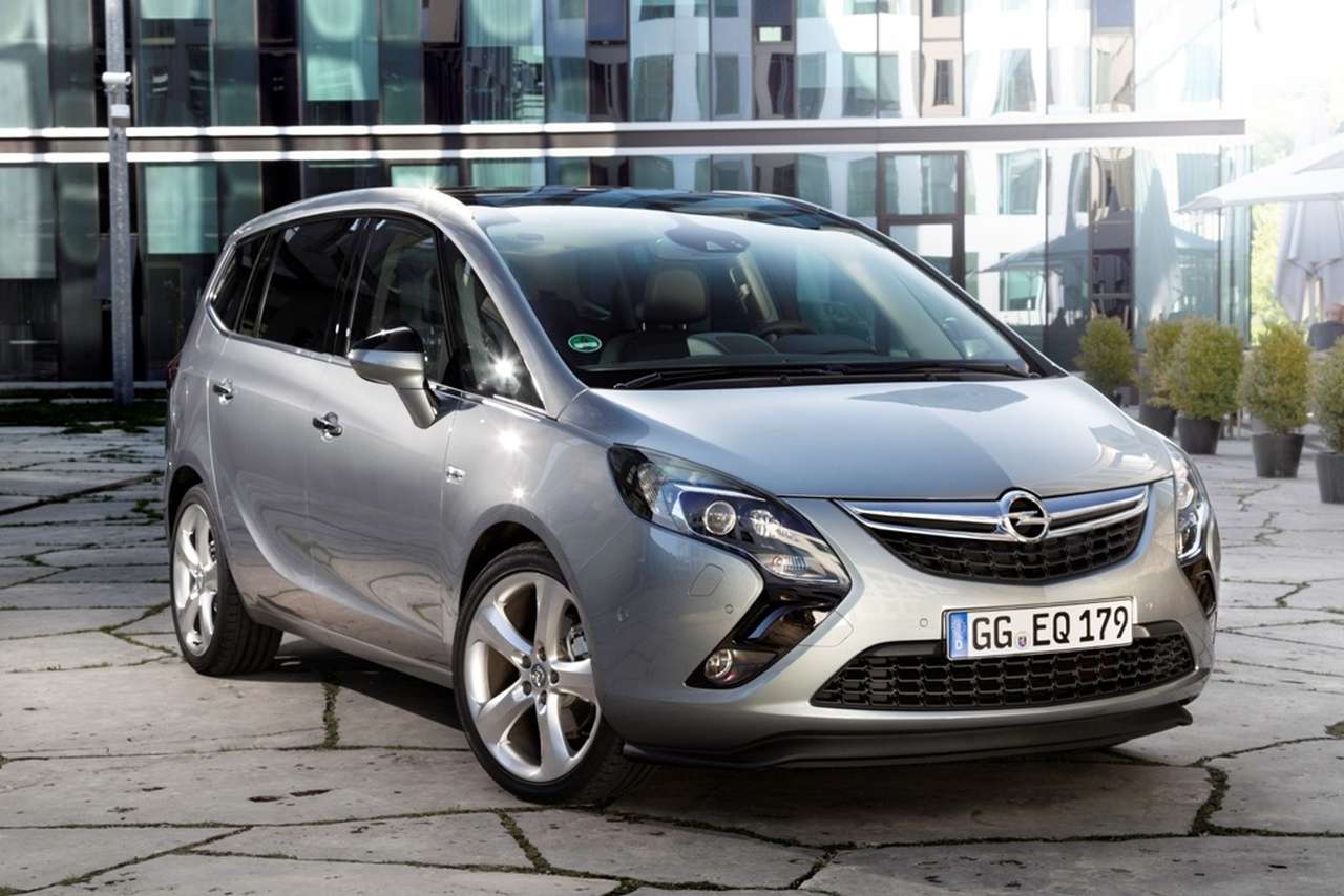 Opel начал продажи Zafira Tourer