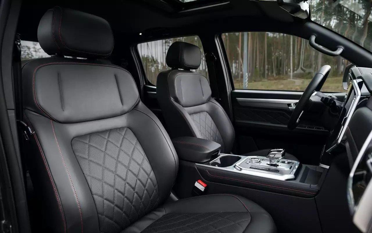 Интерьер JAC T9