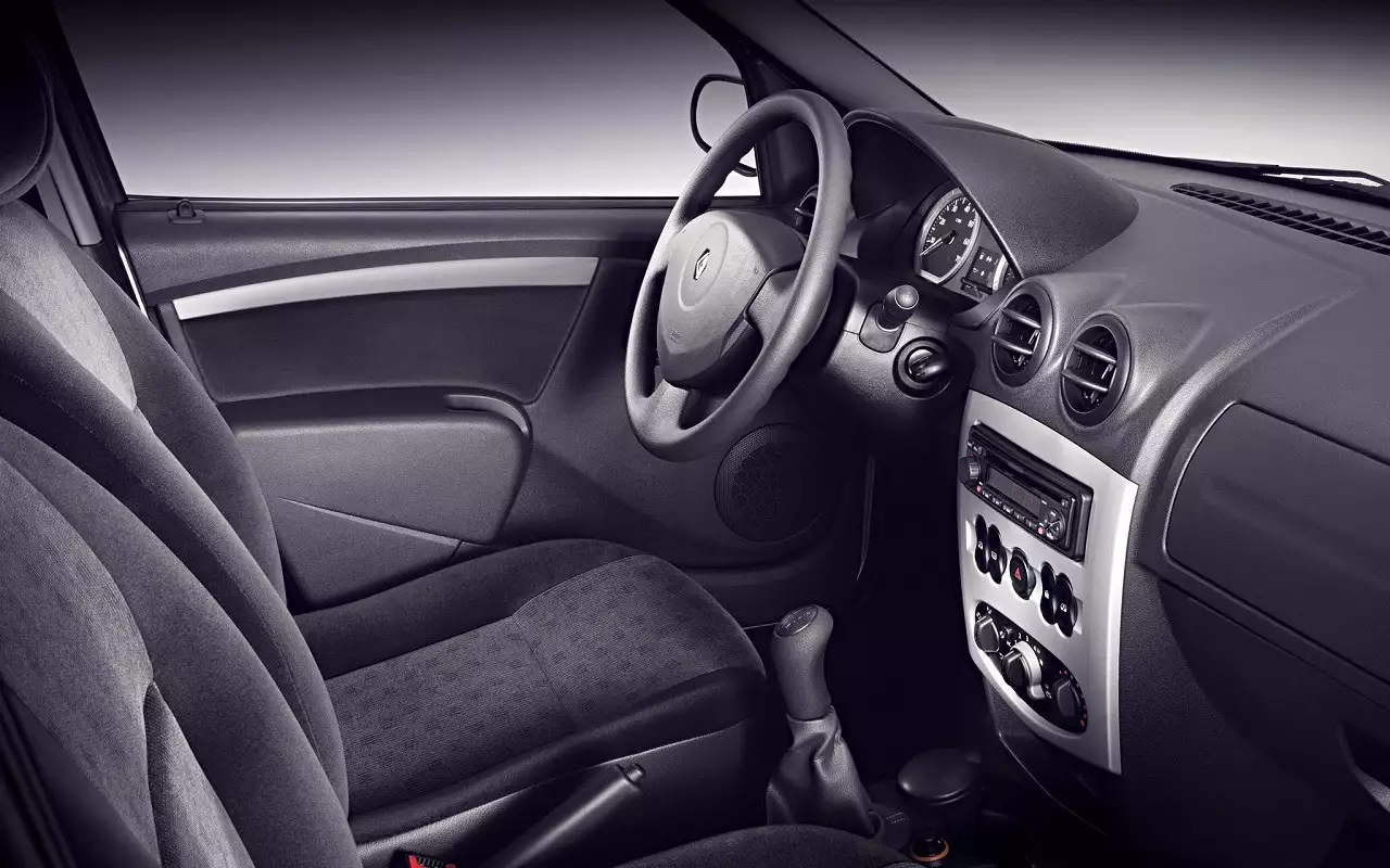 Эта недорогая иномарка почти идеальна, но такую версию — не берите!