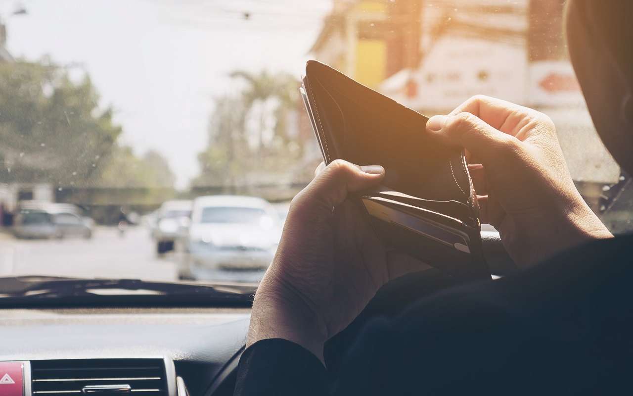 Вот уж от кого не ожидали: японский производитель ввел подписку на базовые функции