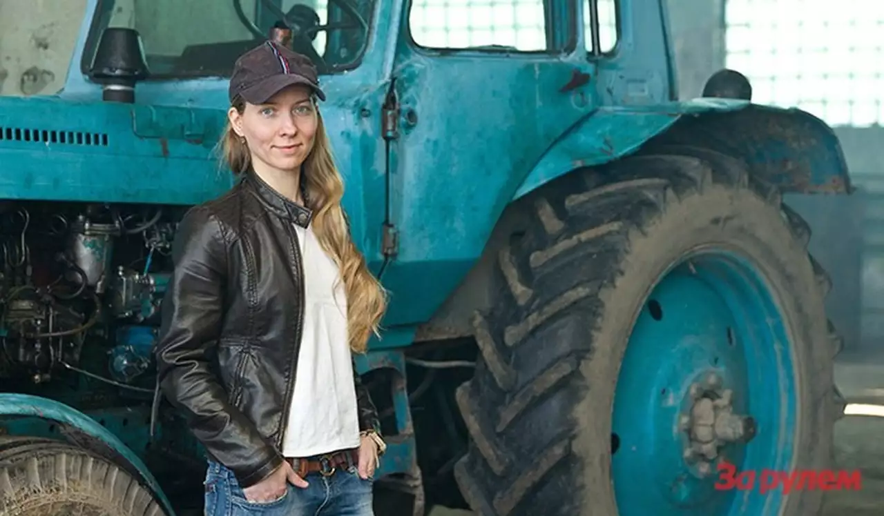 Женщина впервые в мире поедет в гонках на тракторе