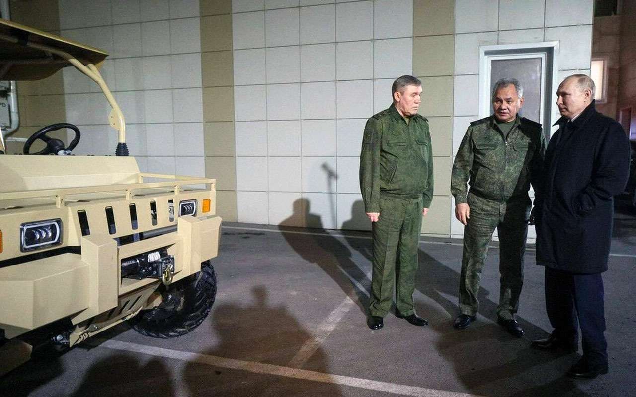 Владимир Путин в штабе Южного военного округа в Ростове-на-Дону