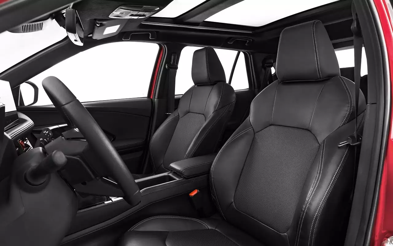 Интерьер Toyota Yaris Cross
