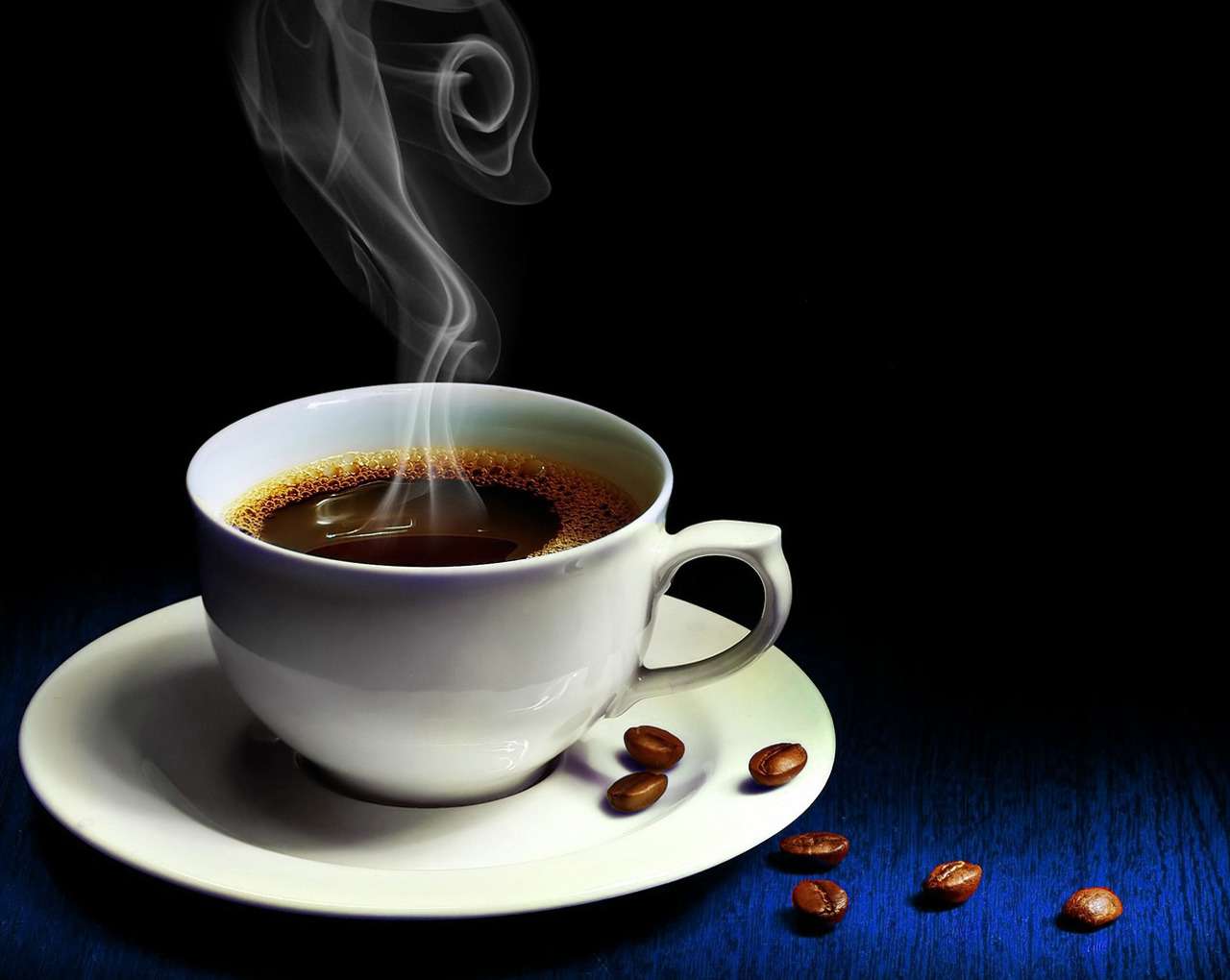 Ученые: Синяя подсветка в автомобиле оказывает бодрящий эффект