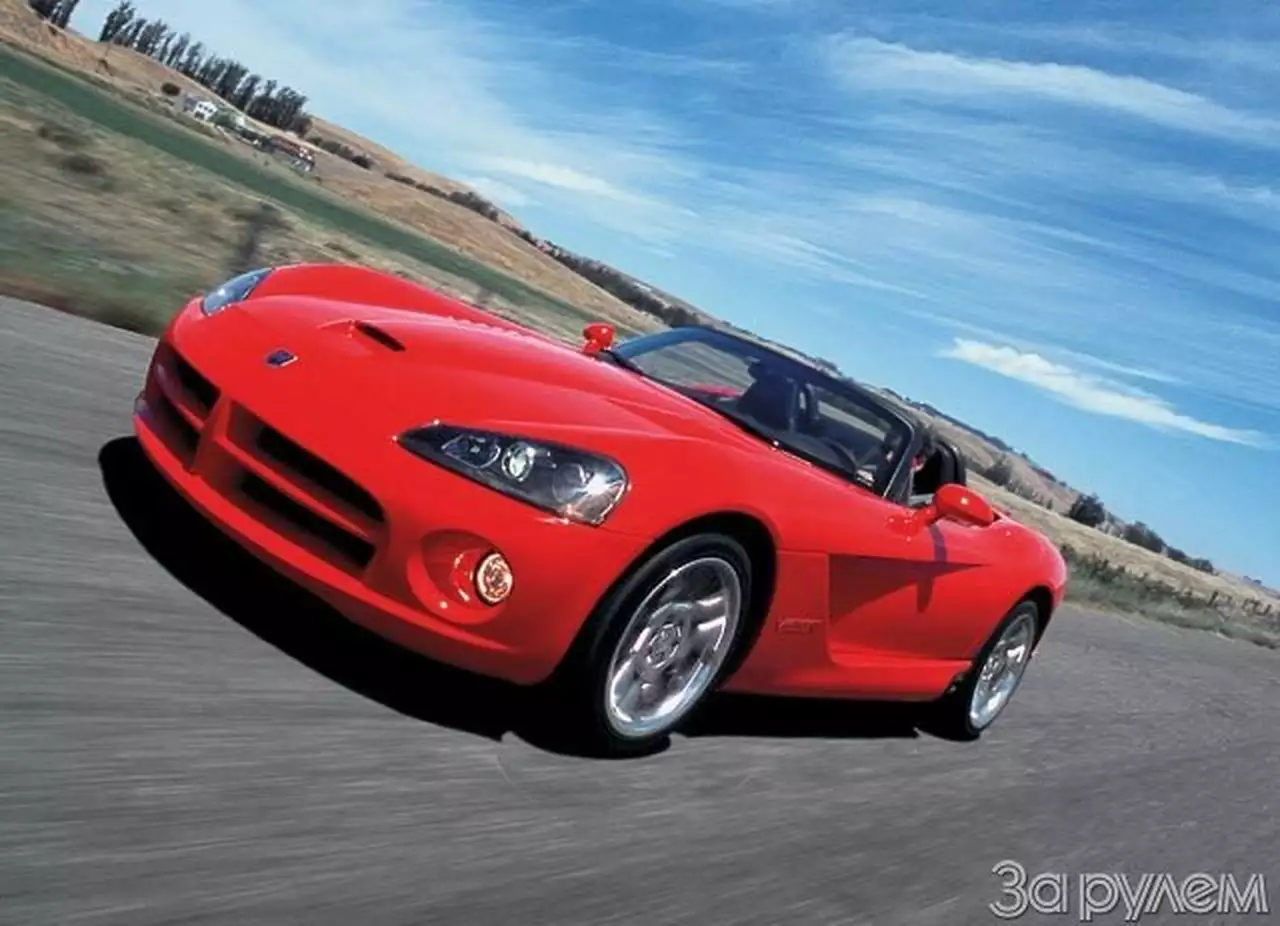 Dodge Viper. Бреющий полет