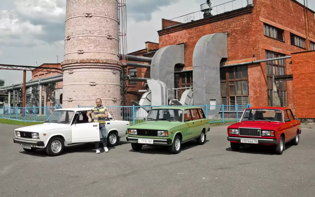 Почему в СССР так любили ВАЗ-2105 и 2107 — тест квадратных Жигулей