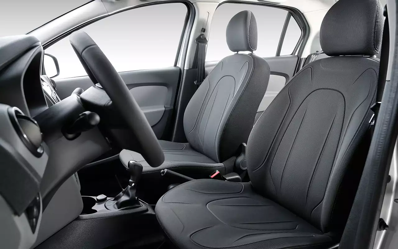 Интерьер Renault Logan