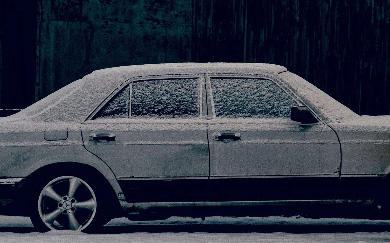 Чем грозит машине консервация в зимнее время? Автоэксперт указал на риски