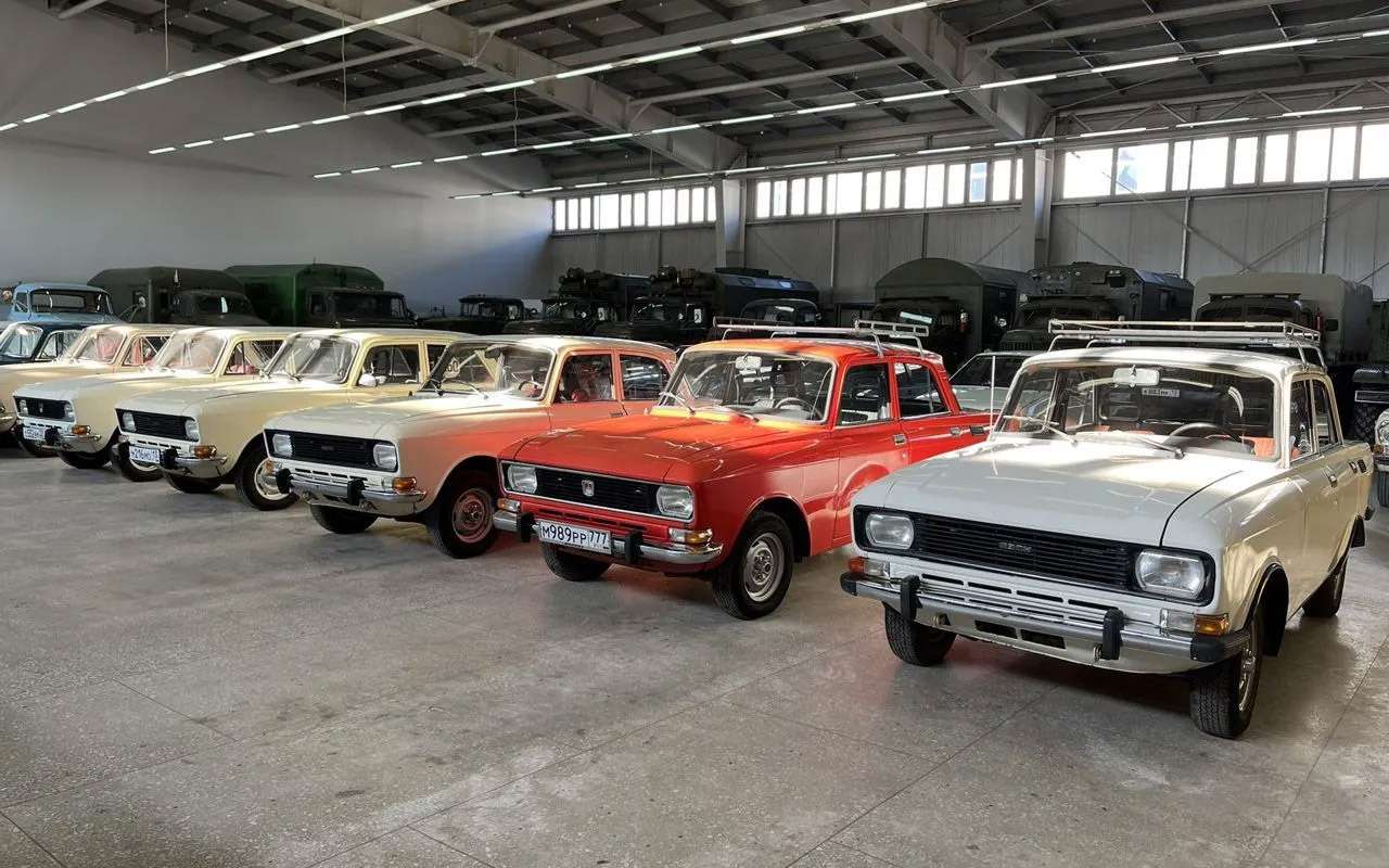 В идеале и недорого: на продажу выставлены Москвичи из частной коллекции