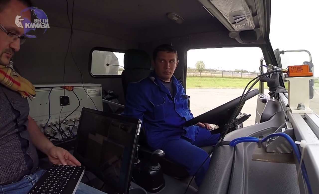 Российский разработчик беспилотного КАМАЗа обратился за помощью к народу