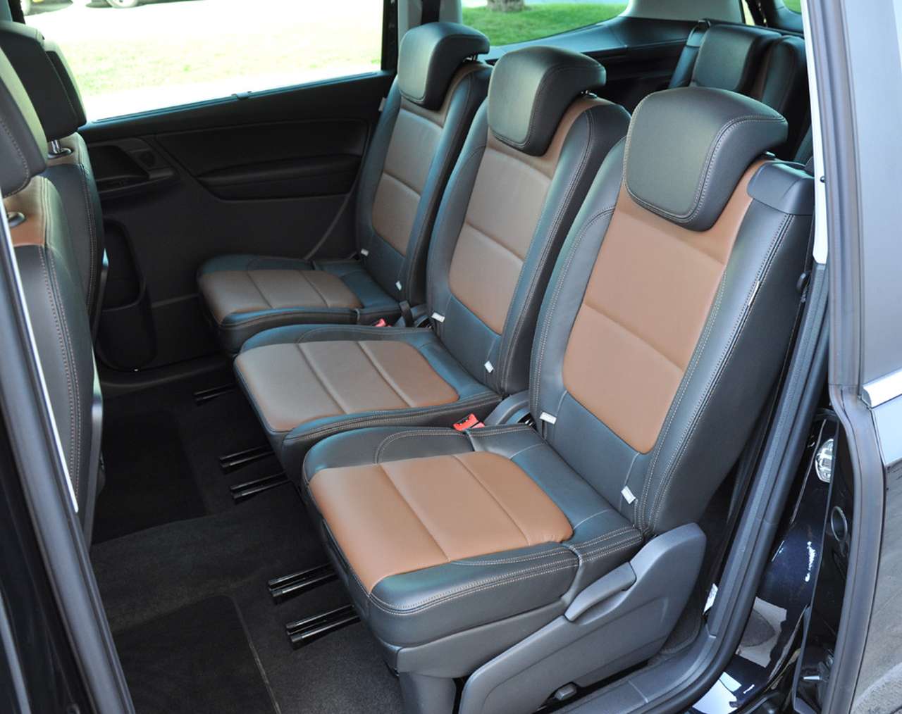 Seat Alhambra: Минивэн немецко-испанских кровей