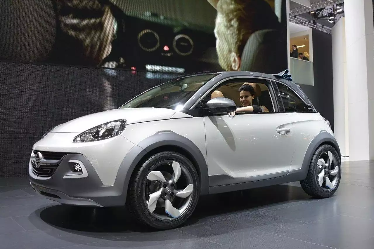 В марте Opel покажет необычный Adam
