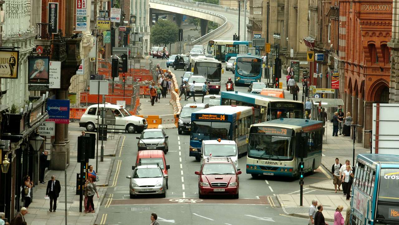 Выделенки не спасают от пробок  