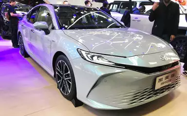 Новая Toyota Camry в Пекине: ярче, современнее, но чуть убавила в комфорте