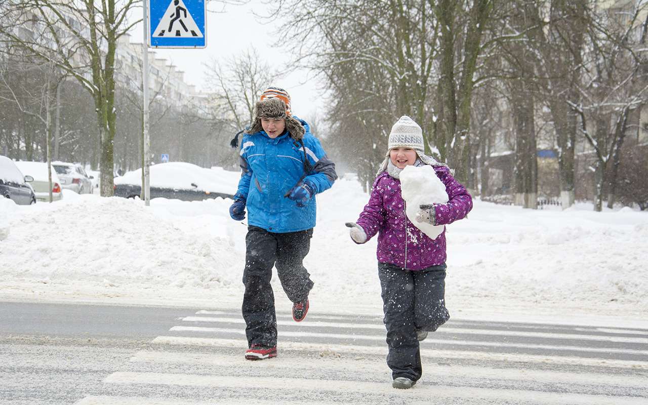 Супервумен в Барнауле спасла ребенка (видео)