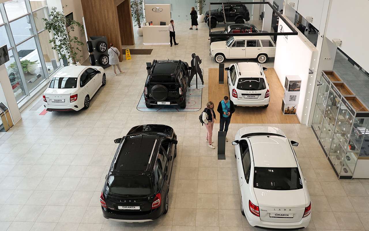 Несмотря на санкции Запада АВТОВАЗ продолжает выпуск всего модельного ряда